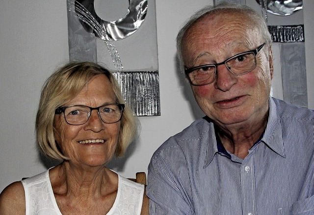 Brigitte und Bruno  Gdde gaben sich h...0 Jahren vor dem Traualtar das Jawort.  | Foto: Herbert Trogus