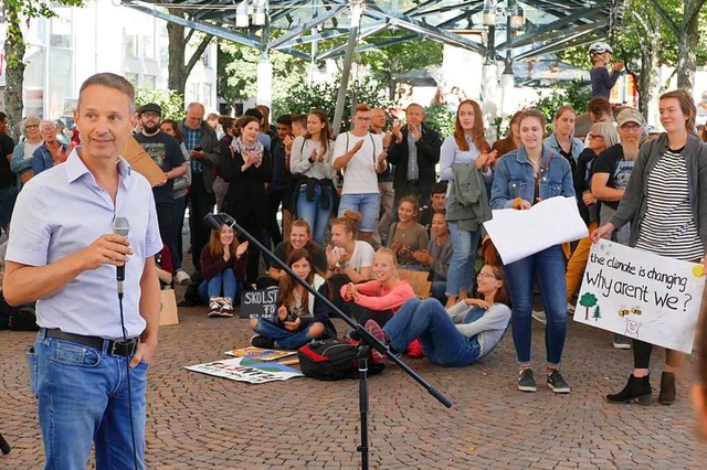 Professor Daniel Kray wirbt auf der Ku...Lsungen liegt auf dem Tisch, sagt er.  | Foto: Ralf Burgmaier