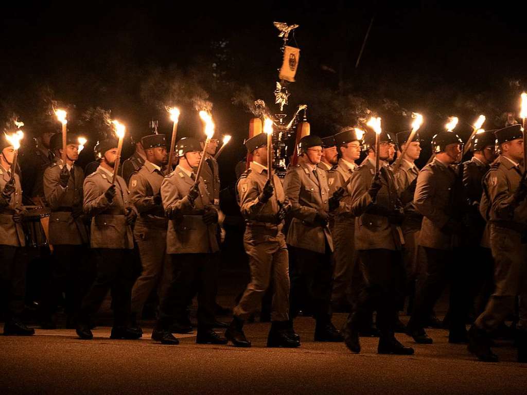 Die Deutsch-Franzsische Brigade stellte sich am Samstag beim Tag der offenen Tr der ffentlichkeit vor.<?ZP?>
