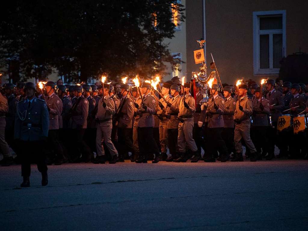 Die Deutsch-Franzsische Brigade stellte sich am Samstag beim Tag der offenen Tr der ffentlichkeit vor.<?ZP?>
