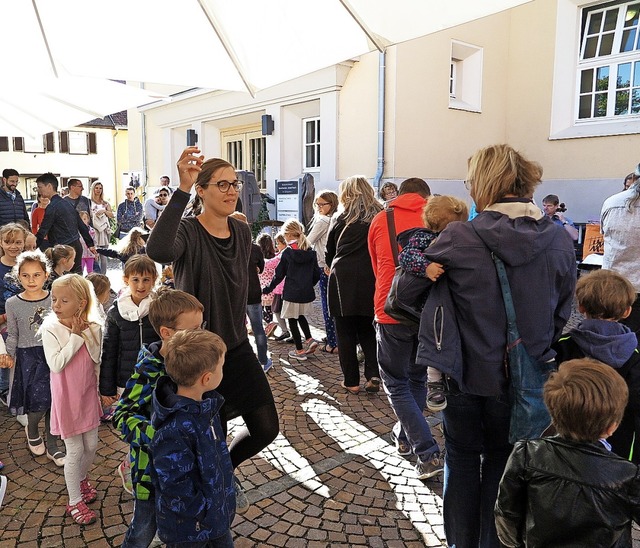 Ab geht zum Jubilum der Musikschule d.... Das klingt  schn und  macht Spa.    | Foto: Dorothee Philipp