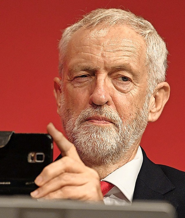 Jeremy Corbyn auf dem Parteitag  | Foto: DANIEL LEAL-OLIVAS (AFP)