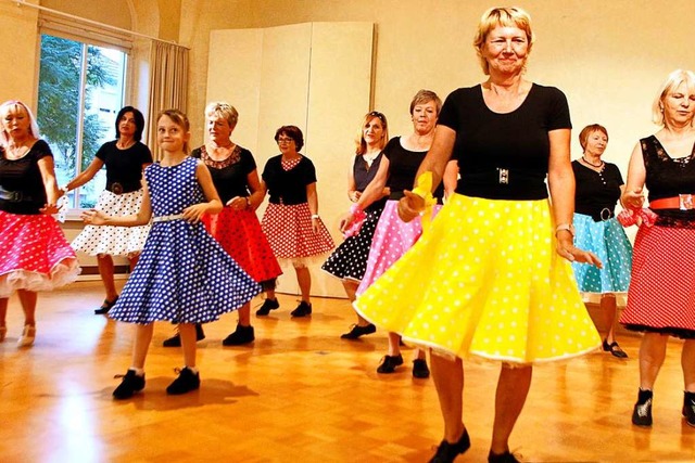 Auch das gibt es im Angebot der Volkshochschule Lahr: Line-Dance.  | Foto: Heidi Fel