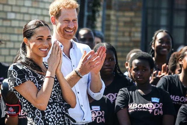 Prinz Harry und seine Familie besuchen Afrika