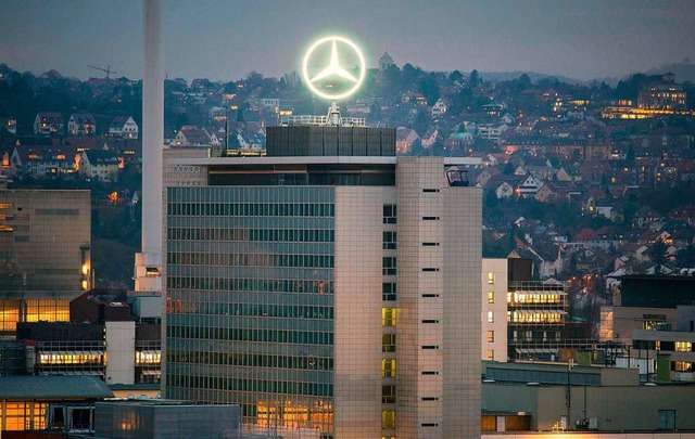 Daimler muss im Diesel-Skandal 870 Millionen Euro Bugeld zahlen  | Foto: THOMAS KIENZLE (AFP)