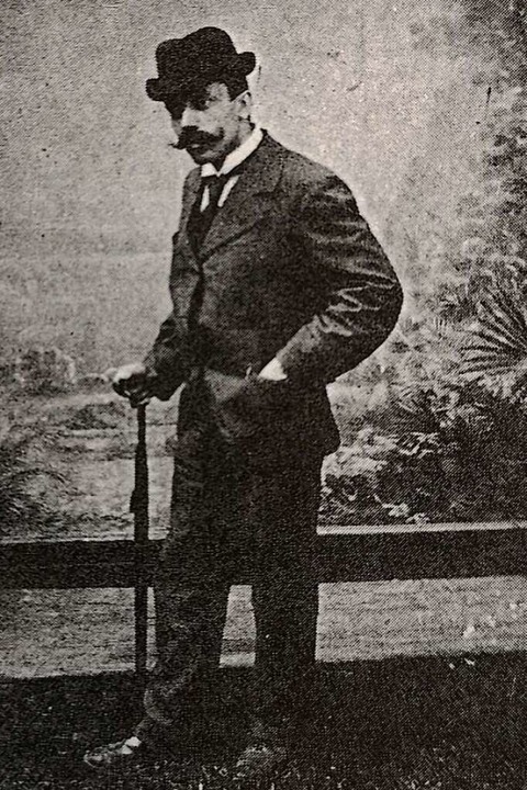 Das historische Metalltor von Franz Karl Bühler wird in Karlsruhe