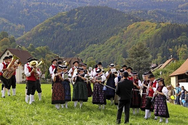 Trachten, Tiere, Tnze, Traditionen: Alemannische Woche in Oberried