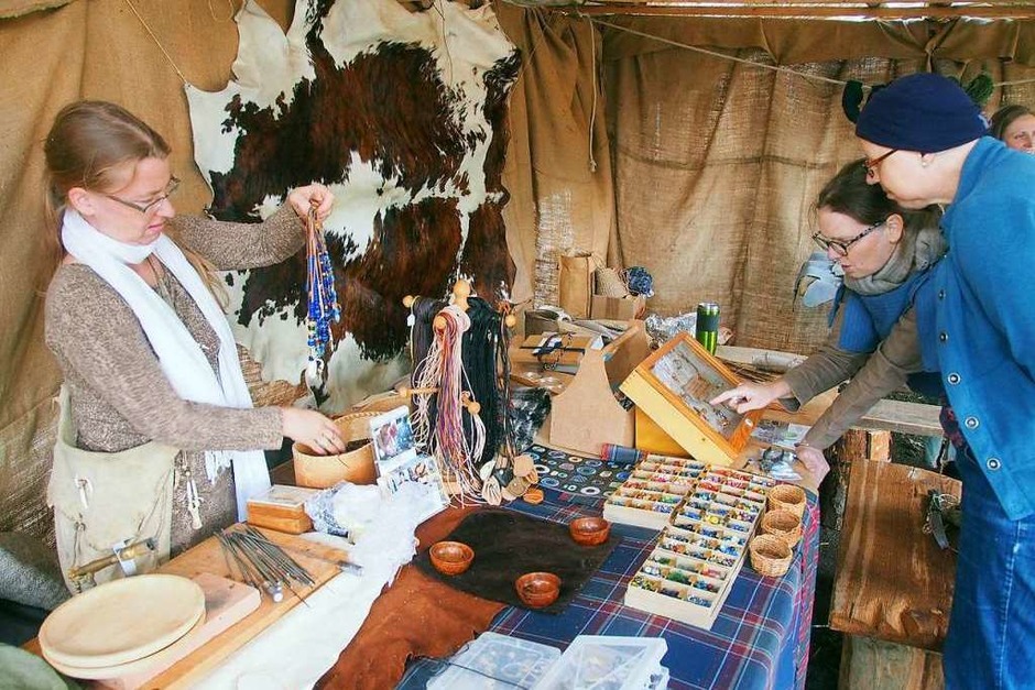 An vielen Ständen und Stationen wurde in Zarten an die Tradition der früheren Besiedlung durch die Kelten erinnert. (Foto: Markus Donner) An vielen Ständen und Stationen wurde in Zarten an die Tradition der früheren Besiedlung durch die Kelten erinnert. (Foto: Markus Donner)
