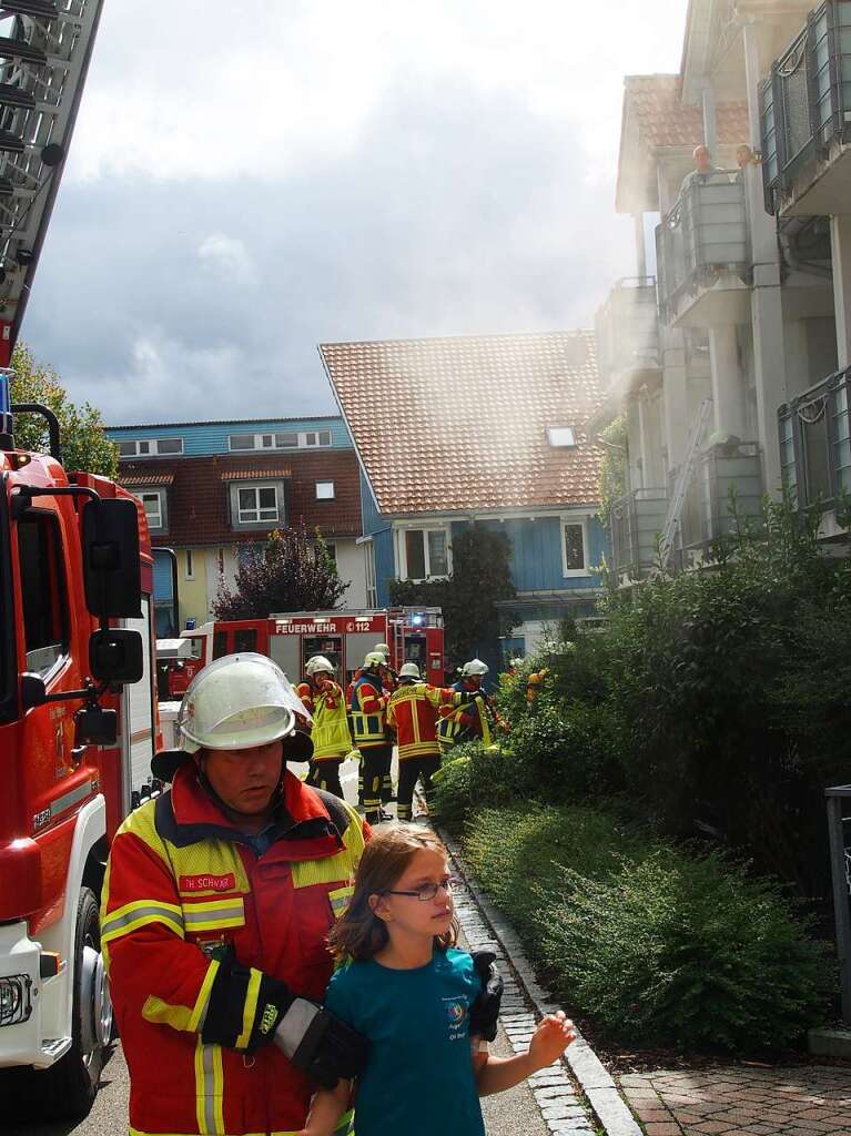 Grobung der Feuerwehr und des Roten Kreuzes in Stegen.