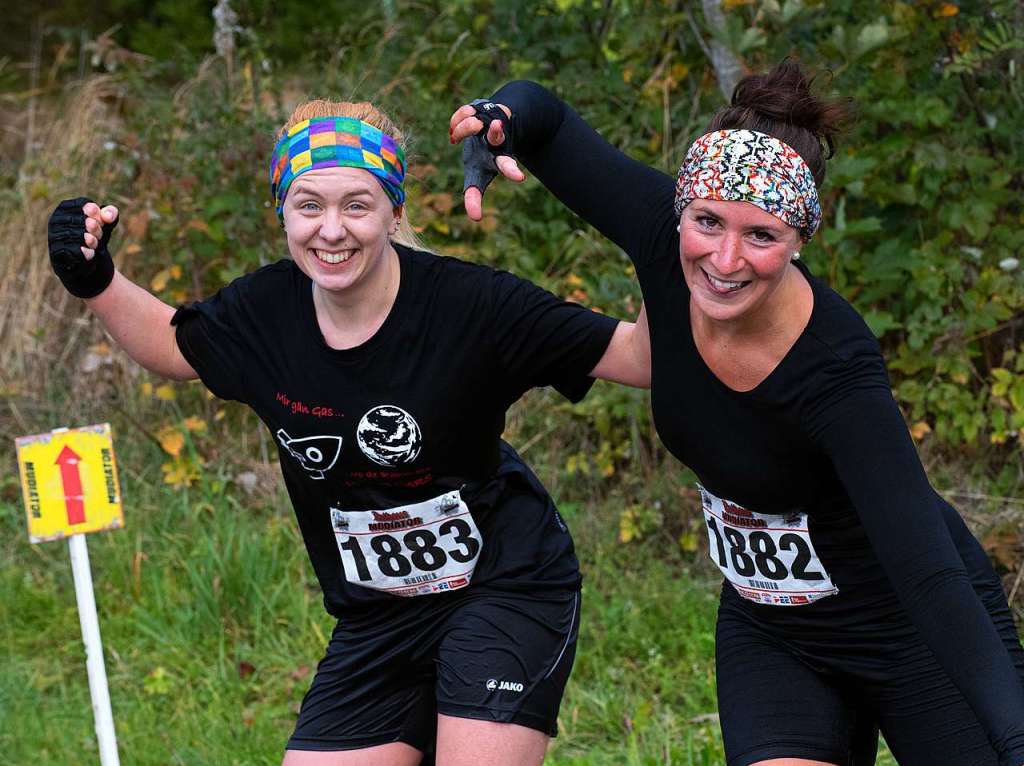 Viele Hindernisse, kaltes Wasser, tiefer Schlamm: Rund 2000 Sportler stellten sich den Herausforderungen beim Rothaus Mudiator Finale in Grafenhausen.