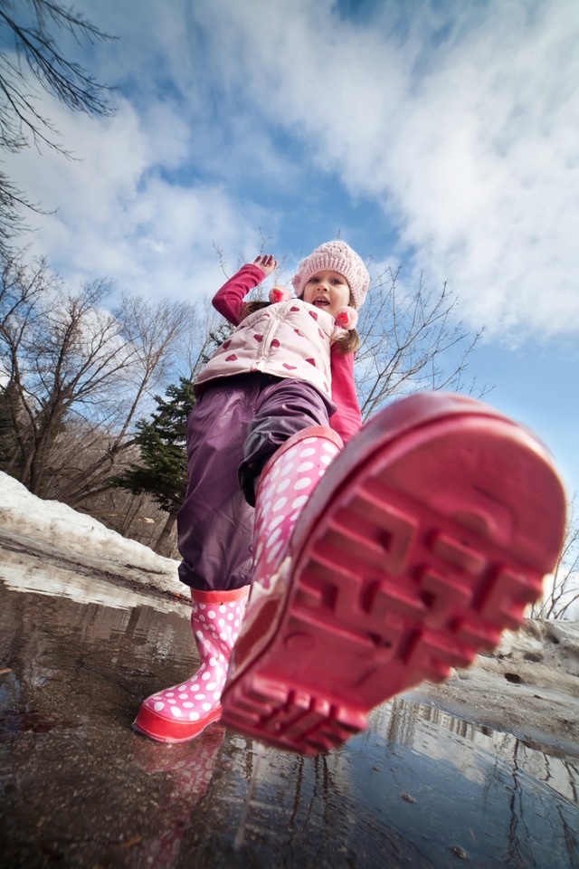 Bis zu drei Schuhgren wachsen Kinderfe pro Jahr.  | Foto: Beznika  (stock.adobe.com)