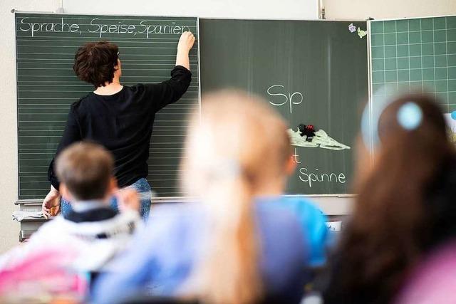 Grün-Schwarz einigt sich auf 1000 neue Lehrer und mehr Polizei