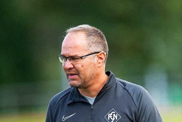 FC Neustadts Coach Zeljko Cosic riskiert etwas und wird dafr belohnt