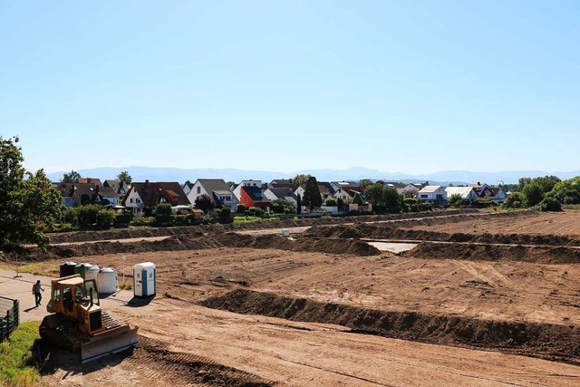 Mit Raupen und Baggern wird das  neue ...&#8222;Kaibengasse&#8220; erschlossen.  | Foto: Claudia Mller