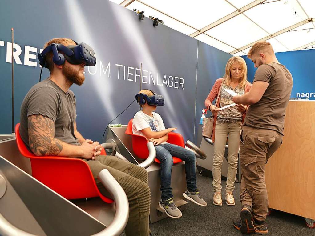 Eindrcke vom Erffnungstag der Dreilandmesse