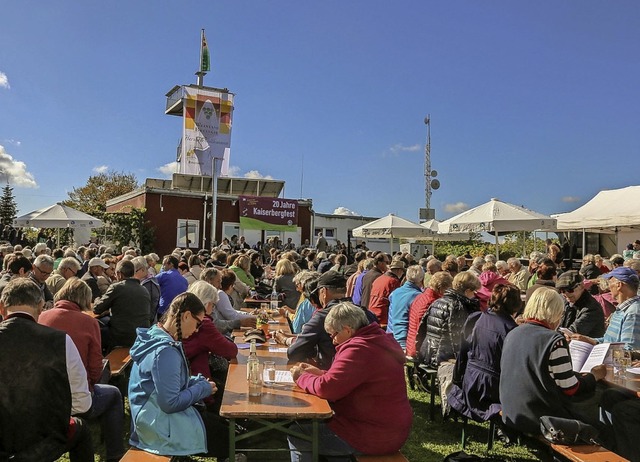 Groer Andrang beim 20. Kaiserbergfest   | Foto: Sandra Decoux-Kone