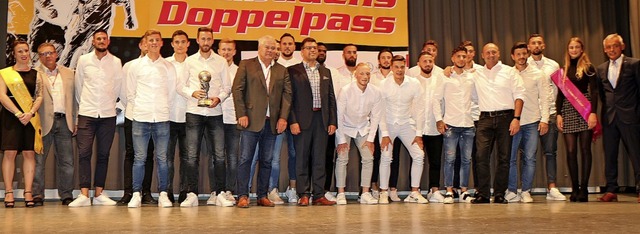 Die Herren des  Bahlinger SC wurden die Mannschaft des Jahres.   | Foto: Helmut Hassler