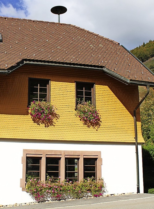 Das Gemeindezentrum in Brandenberg soll mit einer Solaranlage bestckt werden.   | Foto: Manuel Hunn