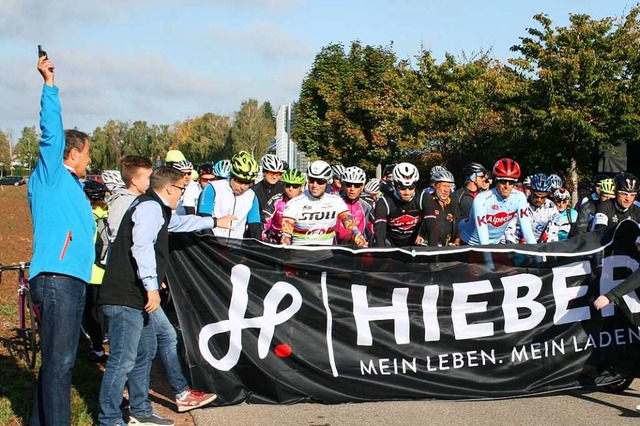 Binzens Brgermeister Andreas Schneucker gab den Startschuss  | Foto: Norbert Sedlak