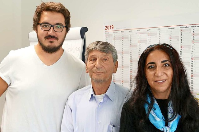 Seit Juni 2018 sind sie die Integratio...ks), Blent Beskaya und Rafika Aydogan  | Foto: Dora Schls