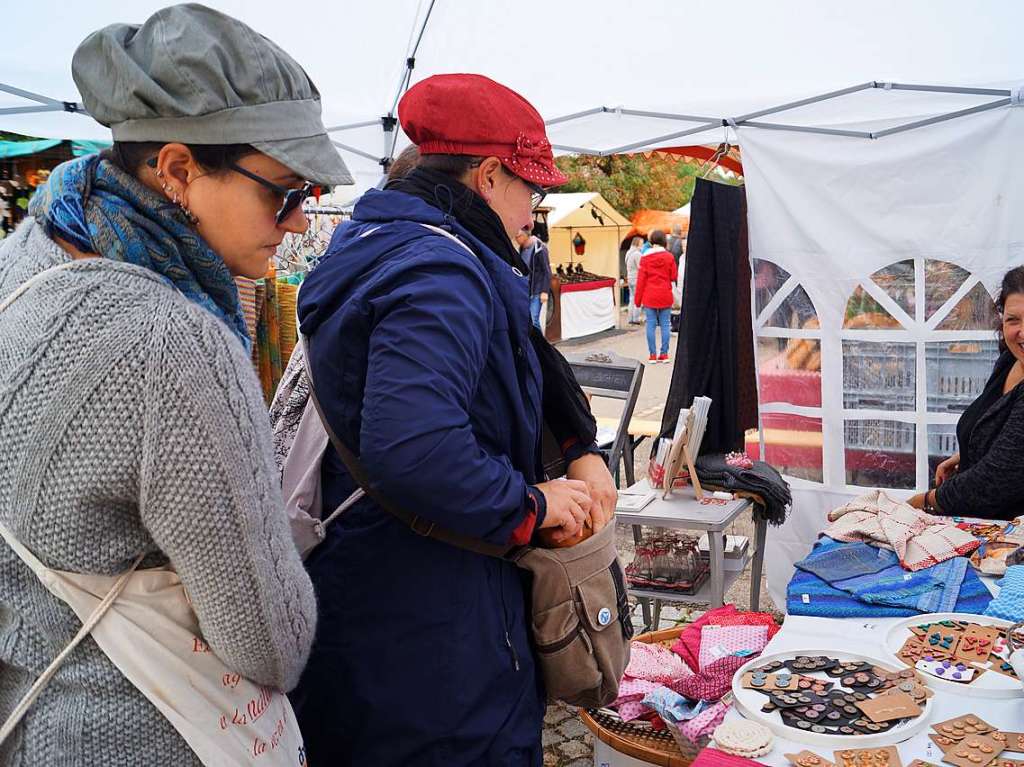 Beim Holzener Kunsthandwerkermarkt