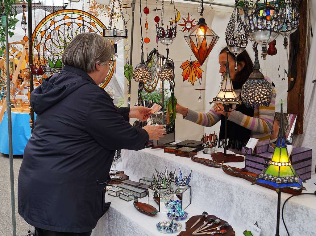 Beim Holzener Kunsthandwerkermarkt