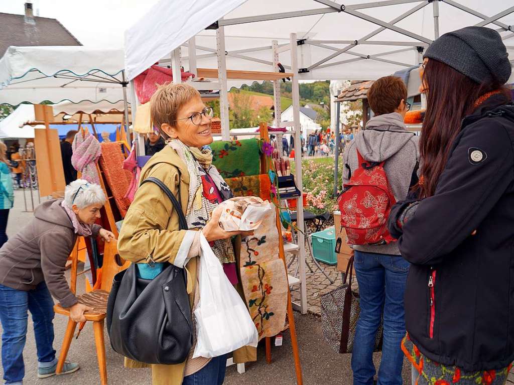 Beim Holzener Kunsthandwerkermarkt