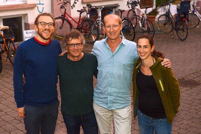 Bjrn Beckmann, Uwe Honecker, Tilman R...t (von links) von der  Gruppe Medinetz  | Foto: Ingo Schneider