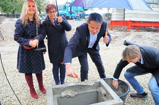 Mit Mrtel verschlossen die Schulleite...er Friedrich-Ebert-Schule (von links).  | Foto: Nicolai Kapitz