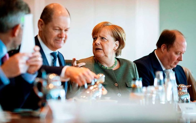 Bundeskanzlerin Angela Merkel (CDU) und Vizekanzler Olaf Scholz  (SPD)  | Foto: Kay Nietfeld