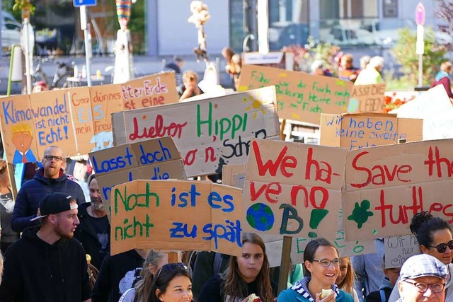 Protestiert wird viel in Sachen Klima ...f mehr Verbindlichkeit in der Politik.  | Foto: Tanja Bury