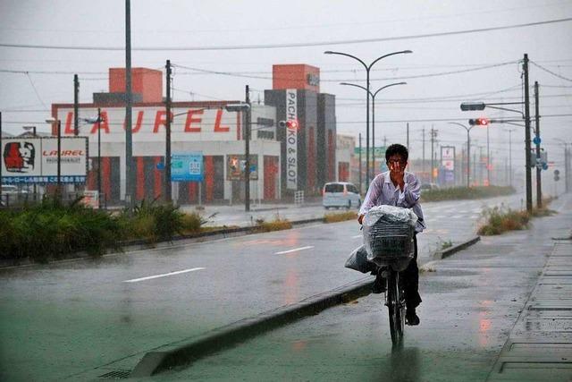 Japan im Auge eines heftigen Taifuns – mindestens ein Toter