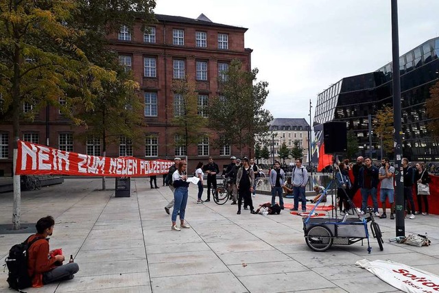 Ultras stellten sich gegen eine Verschrfung des Polizeigesetzes.  | Foto: Fabian Vgtle