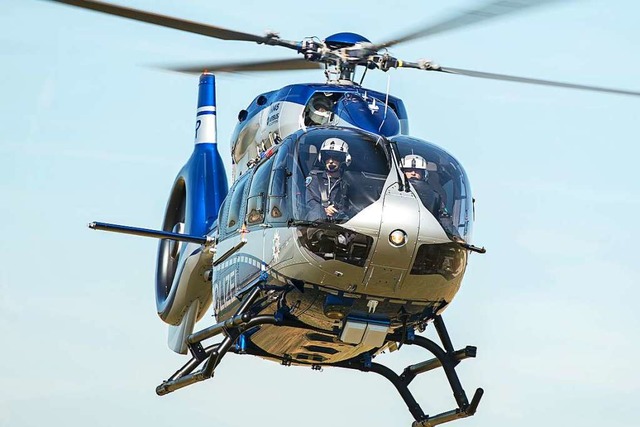 Ein Hubschrauber der Polizei kreiste am Samstag ber Gundelfingen. Symbolbild.  | Foto: Wolfram Kastl