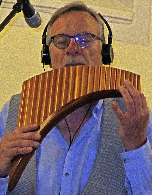 H. G. Hle mit der groen Panflte  | Foto: Renate Griesser