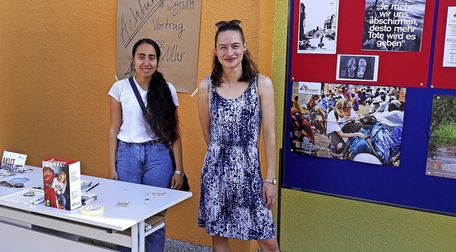 <BZ-FotoAnlauf>Mathilde-Planck-Schule:...nd Mira Meier bei der Spendensammlung   | Foto: Schule
