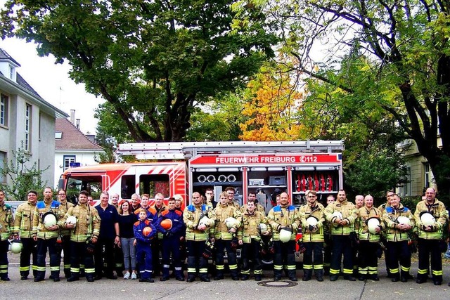 Mehr als 30 Feuerwehrleute und acht  F...n bei der bung am Samstag im Einsatz.  | Foto: Hans Sigmund