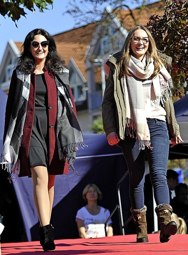 Bei zwei Modeschauen wird die Herbst- und Winterkollektion prsentiert.  | Foto: Hans-Peter Mller