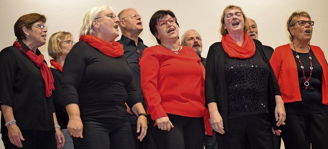Die Chorgemeinschaft Eintracht Amolter...ition &#8222;Mach den Mund auf&#8220;.  | Foto: Cecile Buchholz