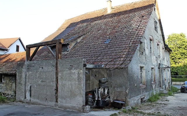 Das  Wohnhaus an der Friedrich-Rottra-...eschtzte Anbauten werden abgerissen.   | Foto: Victoria Langelott