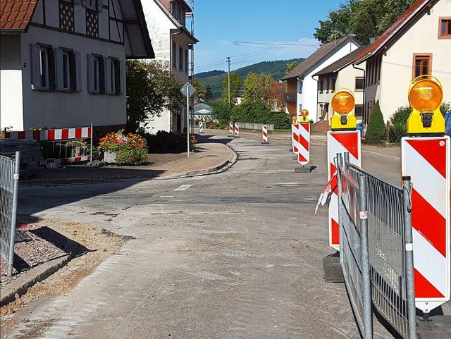 Noch wird gebaut. Die Sanierung soll a...ahr von Schuttertal  2020 fertig sein.  | Foto: Beate Zehnle-Lehmann