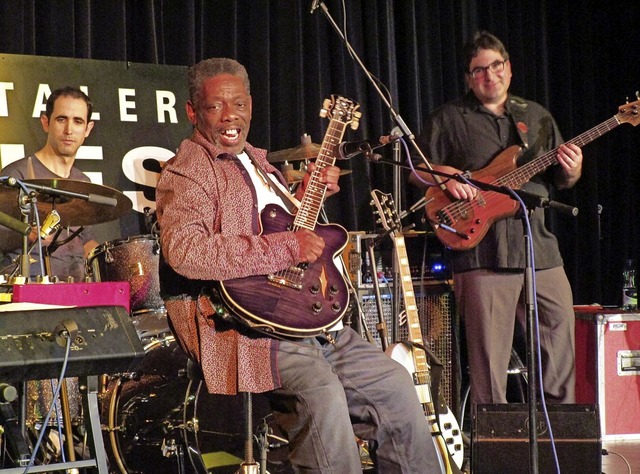 &#8222;Get the freak out of here&#8220...ky Peterson am Bluesfestival in Frick   | Foto: Peter Schtz