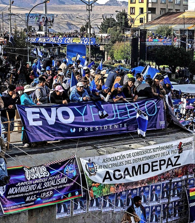 Untersttzer von Prsident Evo Morales in El Alto  | Foto: PEDRO UGARTE (AFP)