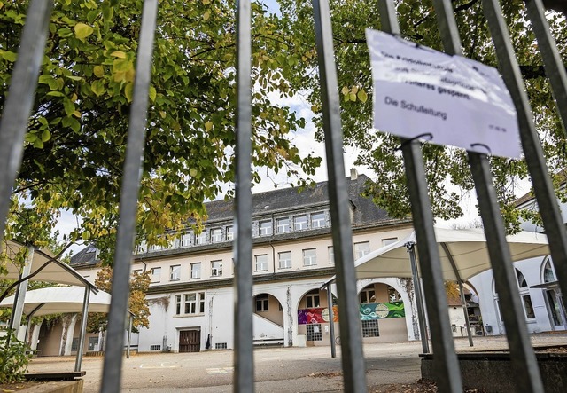 Die Fridolinschule, Lrrachs grte Gr...aniert wird &#8211; oder erst spter.   | Foto: Philipp von Ditfurth (dpa)