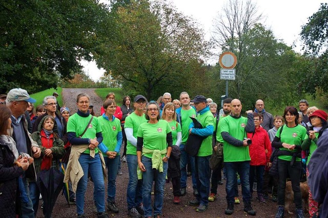 Die BI-Mitglieder waren an den grnen Shirts erkennbar.  | Foto: Wolfgang Beck