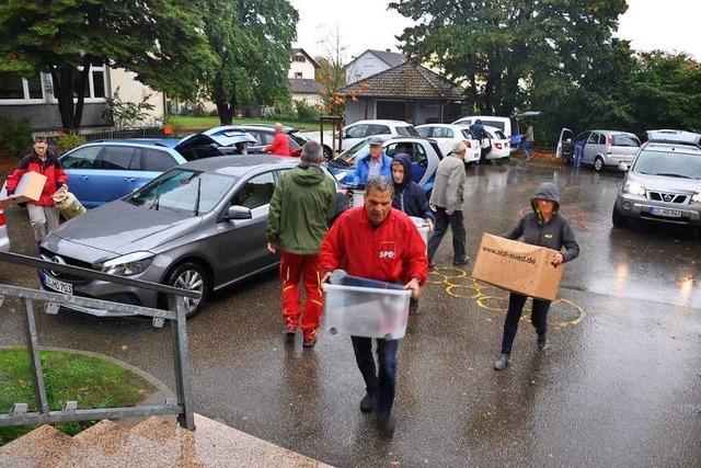 Die Bring-und-hol-Aktion in Istein erfordert viel Einsatz und gute Logistik