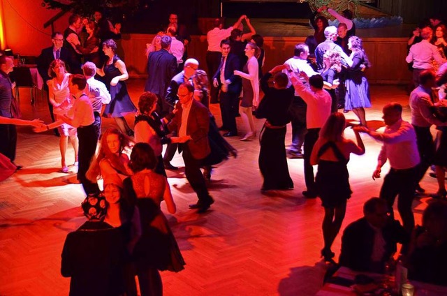 In der Festhalle Kollnau findet am Woc...l auch Zeit sein fr allgemeinen Tanz.  | Foto: Sylvia Sredniawa