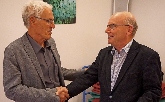 Der 75-jhrige Wilfried Nagel (links) ...220;-Vorsitz an Jrgen Kieling (66).   | Foto: privat