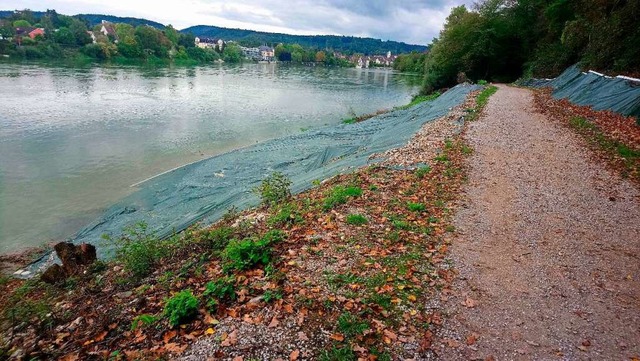 Die Planen am geplanten Brckenkopf am...im Stadtbauamt noch nicht entschieden.  | Foto: Ingrid Bhm-Jacob