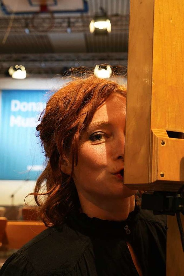 Eva Reiter lie Instrumente aus Baumarktmaterialien bauen.  | Foto: Astrid Karger